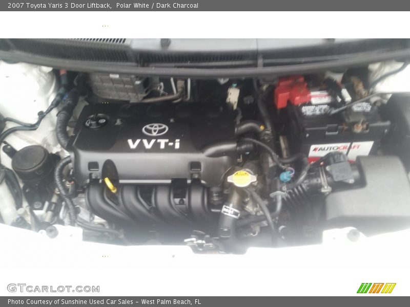 Polar White / Dark Charcoal 2007 Toyota Yaris 3 Door Liftback
