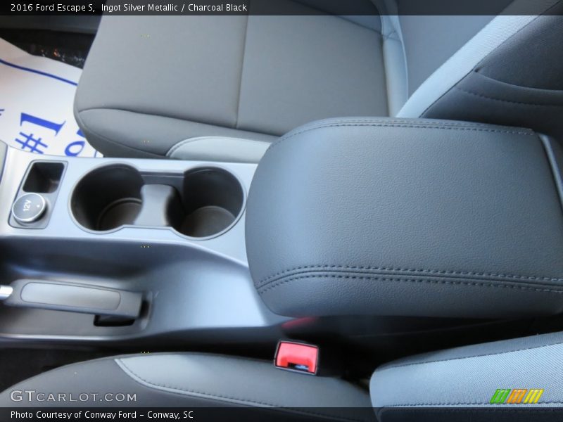 Ingot Silver Metallic / Charcoal Black 2016 Ford Escape S