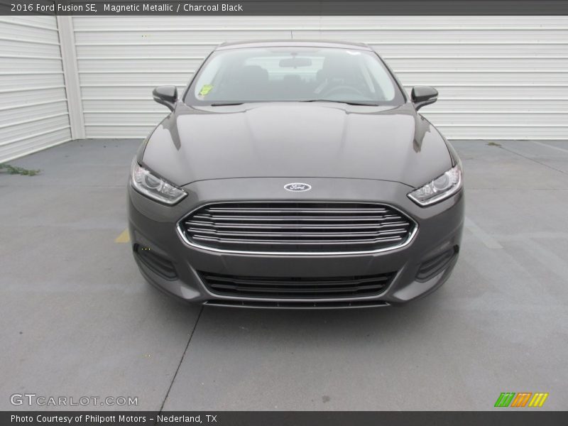 Magnetic Metallic / Charcoal Black 2016 Ford Fusion SE