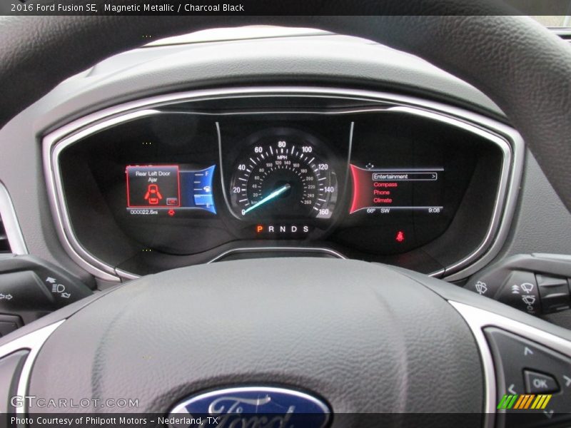 Magnetic Metallic / Charcoal Black 2016 Ford Fusion SE