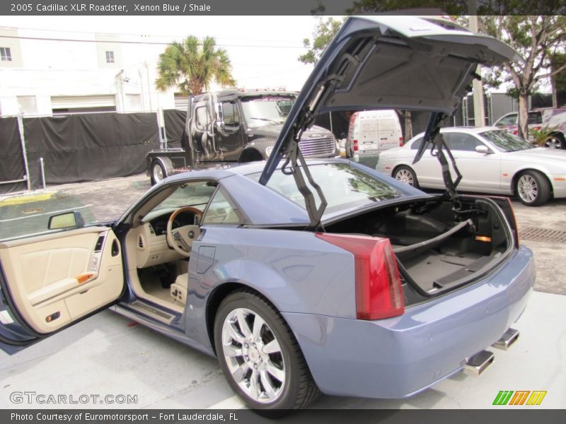 Xenon Blue / Shale 2005 Cadillac XLR Roadster