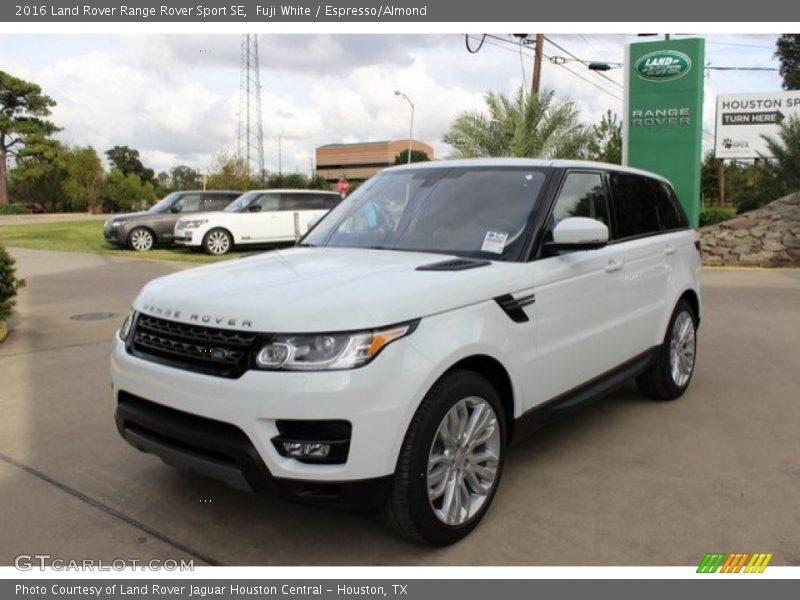 Fuji White / Espresso/Almond 2016 Land Rover Range Rover Sport SE