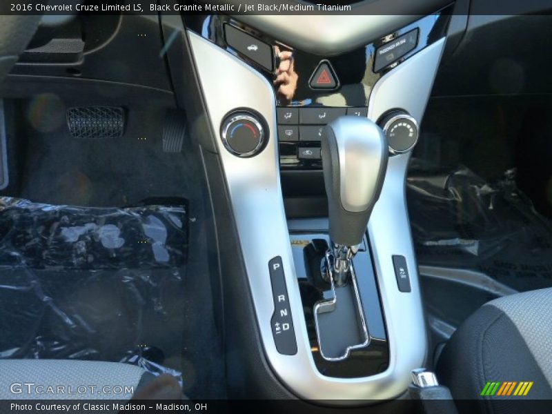 Black Granite Metallic / Jet Black/Medium Titanium 2016 Chevrolet Cruze Limited LS