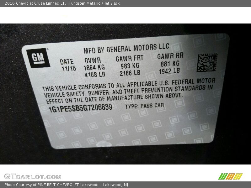 Tungsten Metallic / Jet Black 2016 Chevrolet Cruze Limited LT