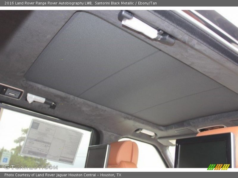 Sunroof of 2016 Range Rover Autobiography LWB