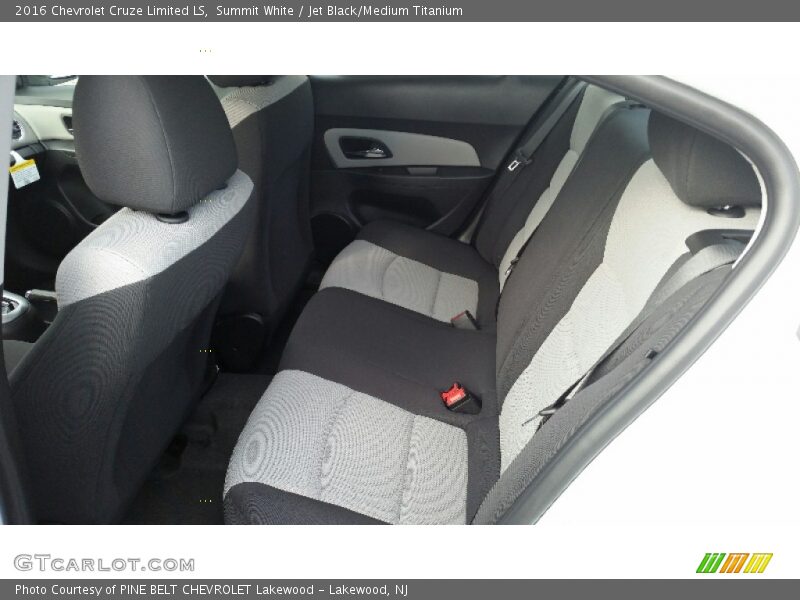 Summit White / Jet Black/Medium Titanium 2016 Chevrolet Cruze Limited LS