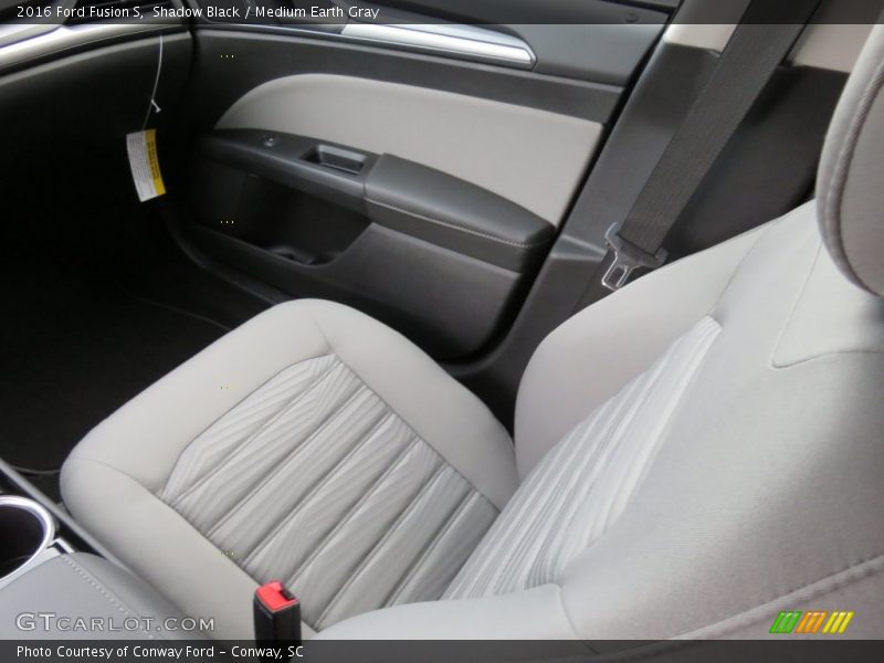 Shadow Black / Medium Earth Gray 2016 Ford Fusion S