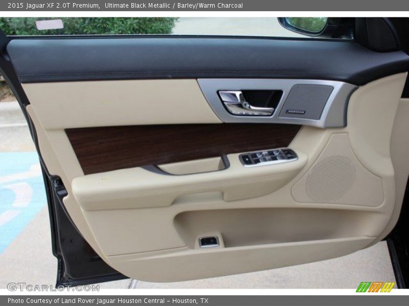 Ultimate Black Metallic / Barley/Warm Charcoal 2015 Jaguar XF 2.0T Premium