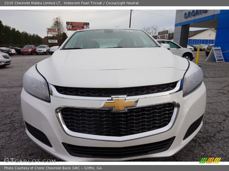 Iridescent Pearl Tricoat / Cocoa/Light Neutral 2016 Chevrolet Malibu Limited LT