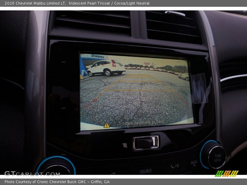 Iridescent Pearl Tricoat / Cocoa/Light Neutral 2016 Chevrolet Malibu Limited LT