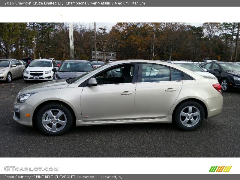 Champagne Silver Metallic / Medium Titanium 2016 Chevrolet Cruze Limited LT