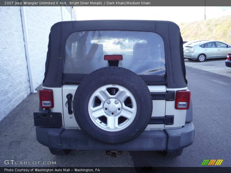 Bright Silver Metallic / Dark Khaki/Medium Khaki 2007 Jeep Wrangler Unlimited X 4x4