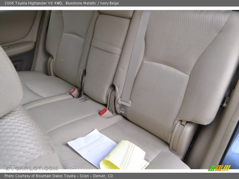 Bluestone Metallic / Ivory Beige 2006 Toyota Highlander V6 4WD