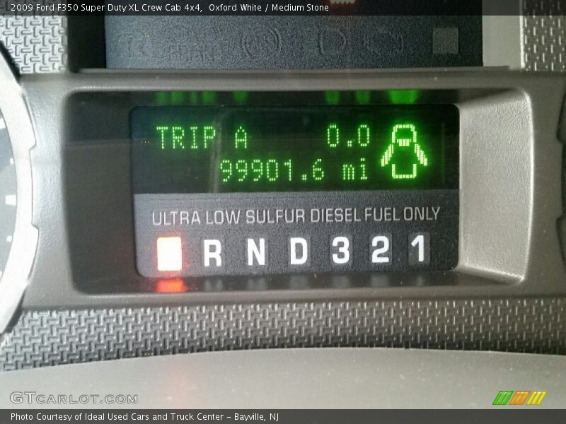 Oxford White / Medium Stone 2009 Ford F350 Super Duty XL Crew Cab 4x4