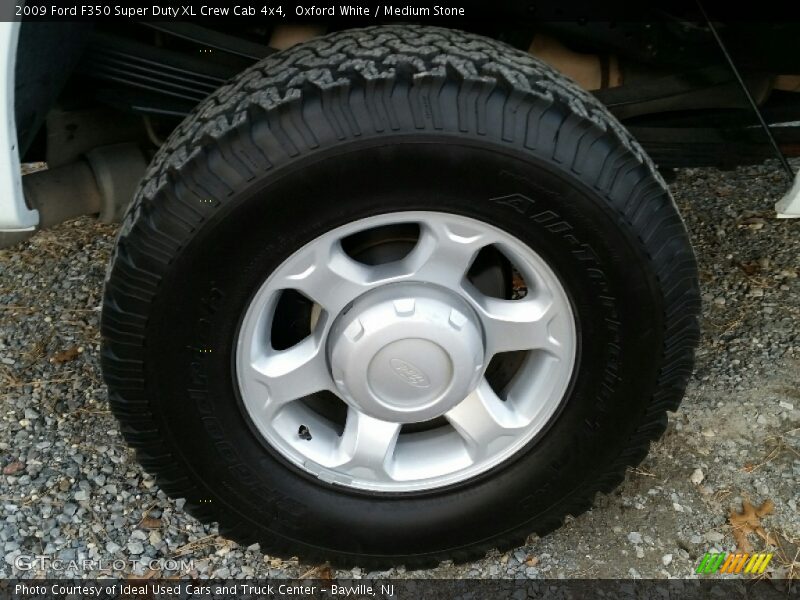 Oxford White / Medium Stone 2009 Ford F350 Super Duty XL Crew Cab 4x4
