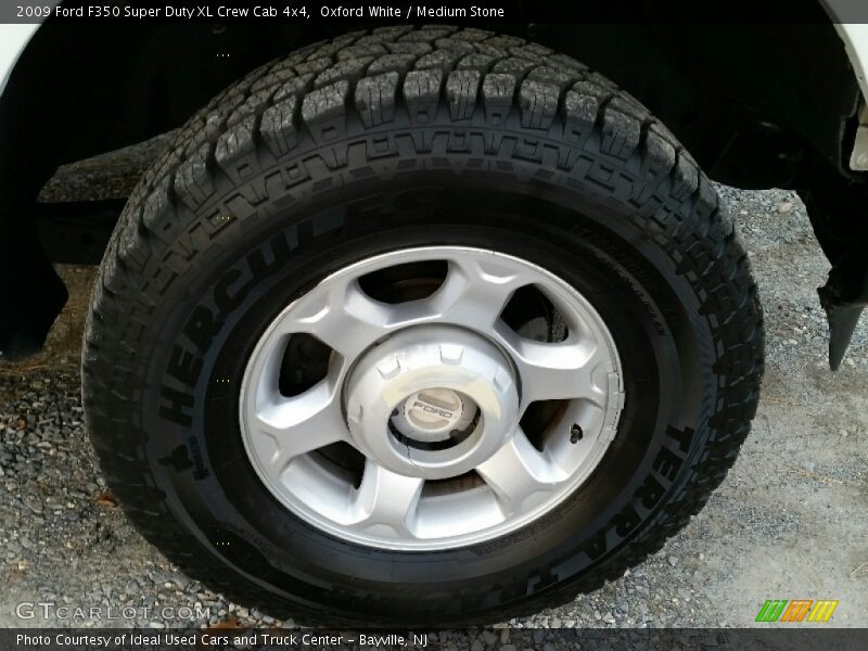 Oxford White / Medium Stone 2009 Ford F350 Super Duty XL Crew Cab 4x4