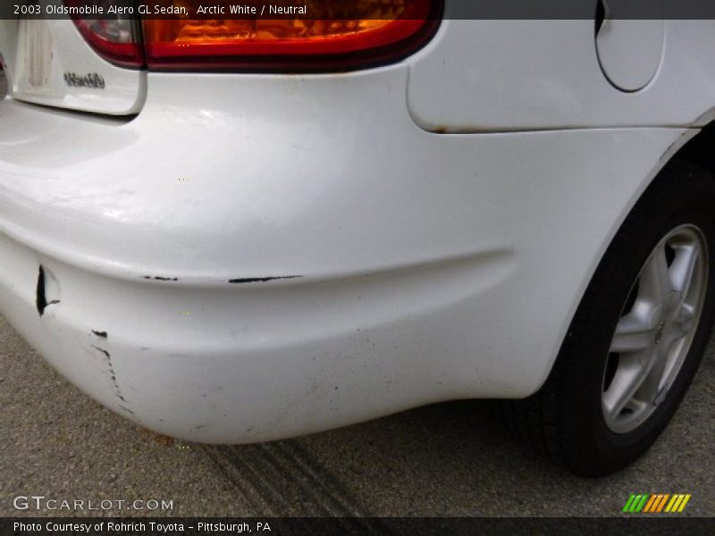 Arctic White / Neutral 2003 Oldsmobile Alero GL Sedan