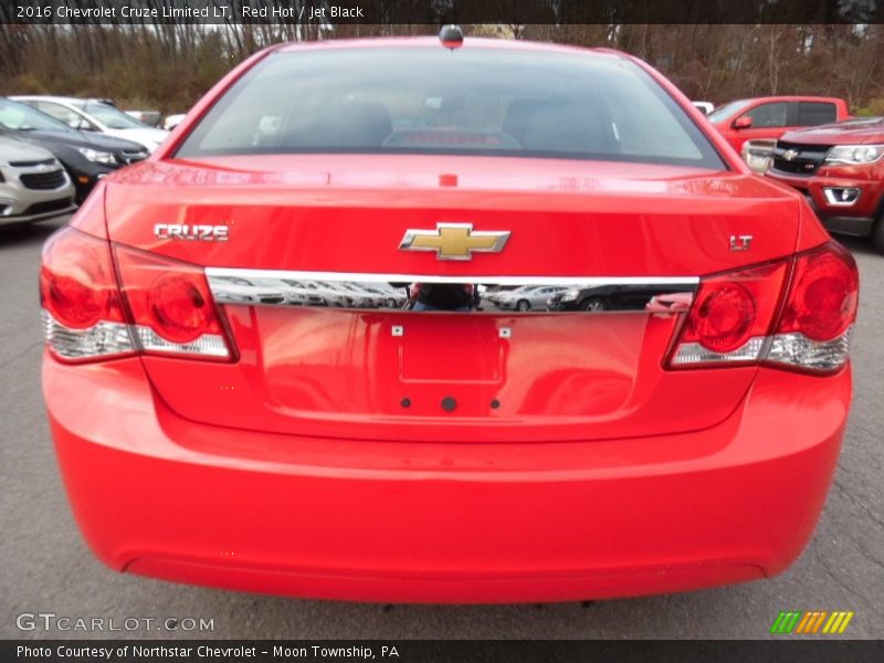 Red Hot / Jet Black 2016 Chevrolet Cruze Limited LT