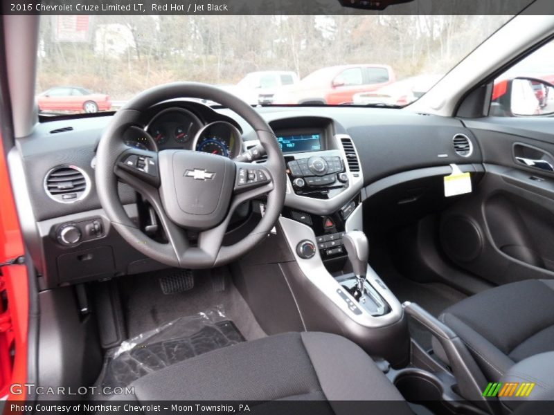 Red Hot / Jet Black 2016 Chevrolet Cruze Limited LT