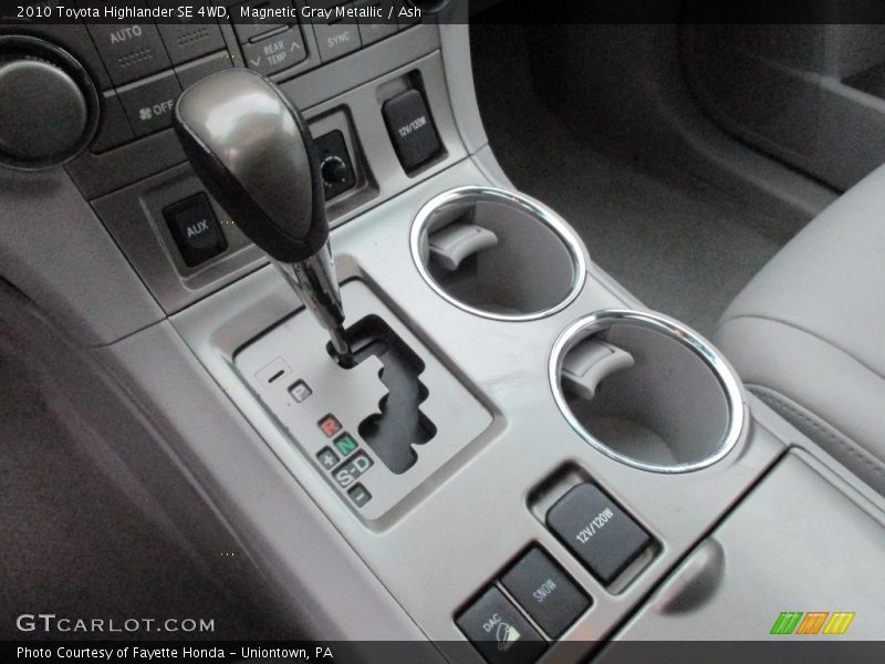 Magnetic Gray Metallic / Ash 2010 Toyota Highlander SE 4WD