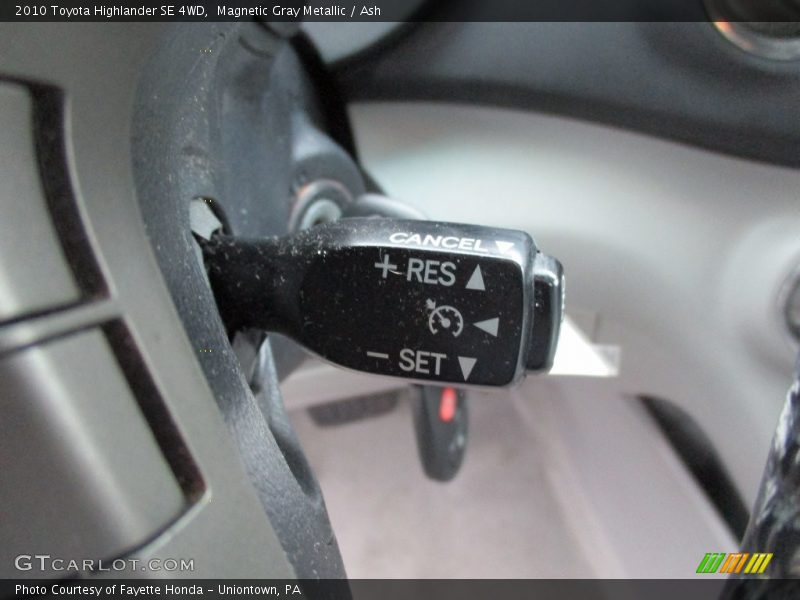 Magnetic Gray Metallic / Ash 2010 Toyota Highlander SE 4WD
