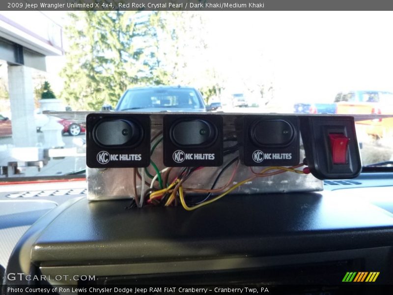Red Rock Crystal Pearl / Dark Khaki/Medium Khaki 2009 Jeep Wrangler Unlimited X 4x4