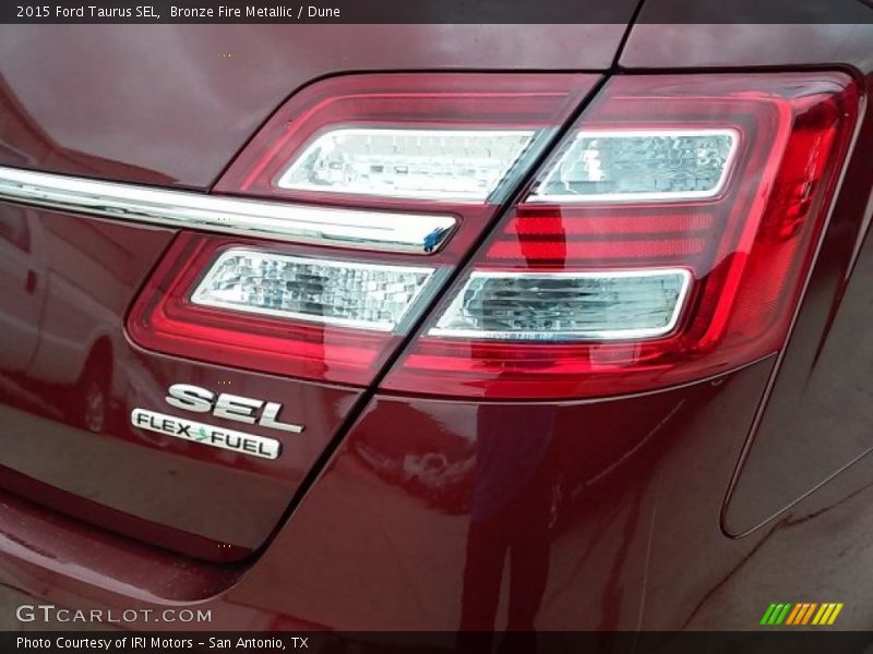 Bronze Fire Metallic / Dune 2015 Ford Taurus SEL