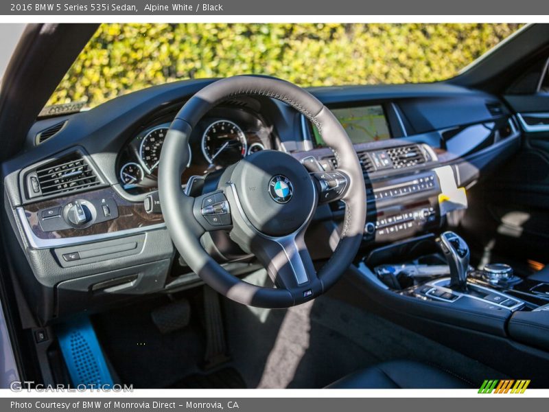 Alpine White / Black 2016 BMW 5 Series 535i Sedan