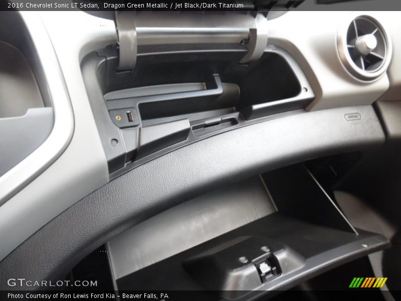 Dragon Green Metallic / Jet Black/Dark Titanium 2016 Chevrolet Sonic LT Sedan