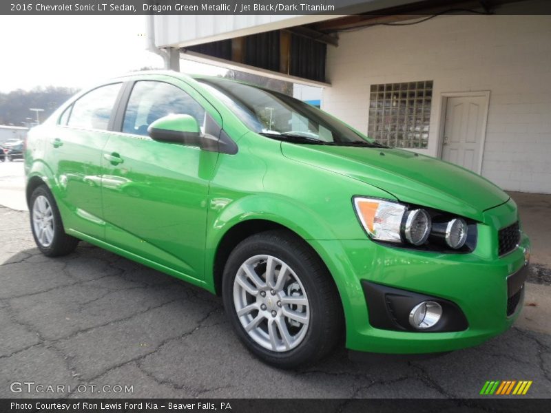 Front 3/4 View of 2016 Sonic LT Sedan