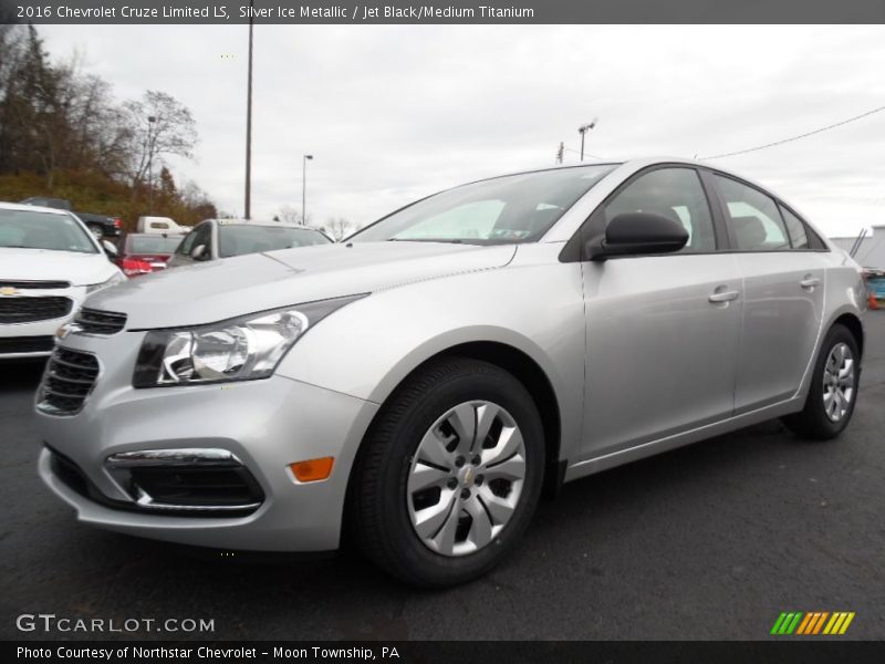 Silver Ice Metallic / Jet Black/Medium Titanium 2016 Chevrolet Cruze Limited LS