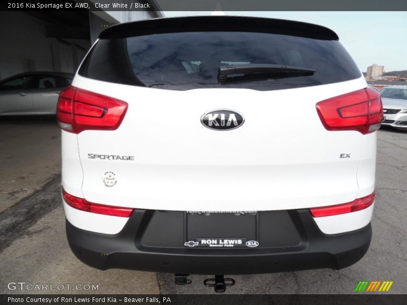 Clear White / Black 2016 Kia Sportage EX AWD