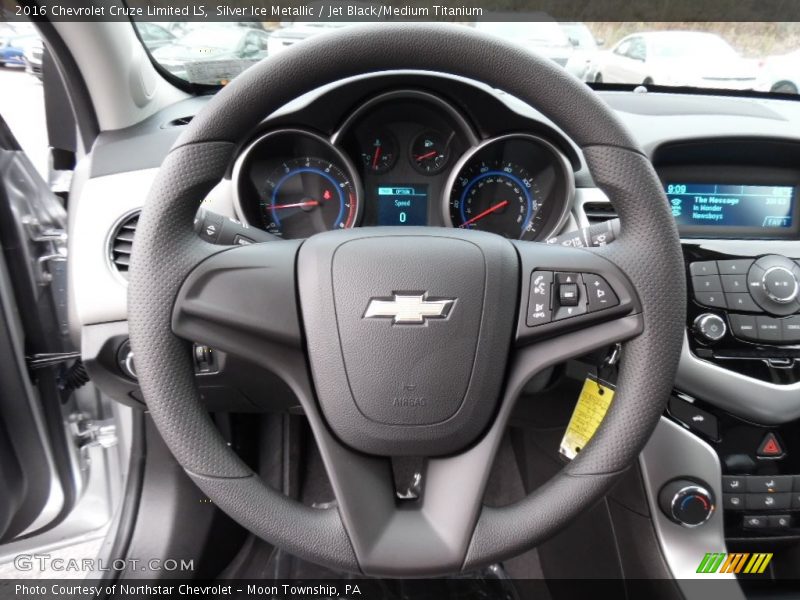 Silver Ice Metallic / Jet Black/Medium Titanium 2016 Chevrolet Cruze Limited LS