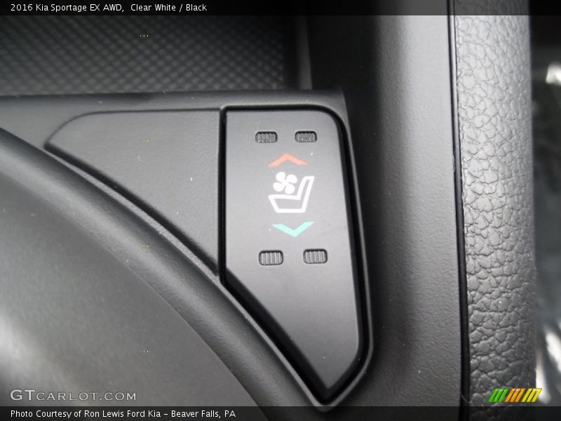 Clear White / Black 2016 Kia Sportage EX AWD
