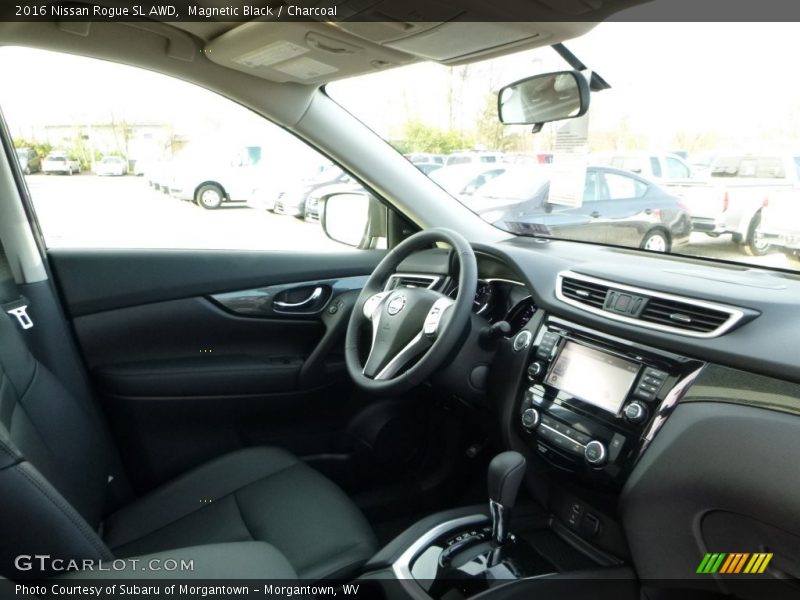 Magnetic Black / Charcoal 2016 Nissan Rogue SL AWD
