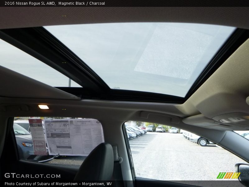 Magnetic Black / Charcoal 2016 Nissan Rogue SL AWD