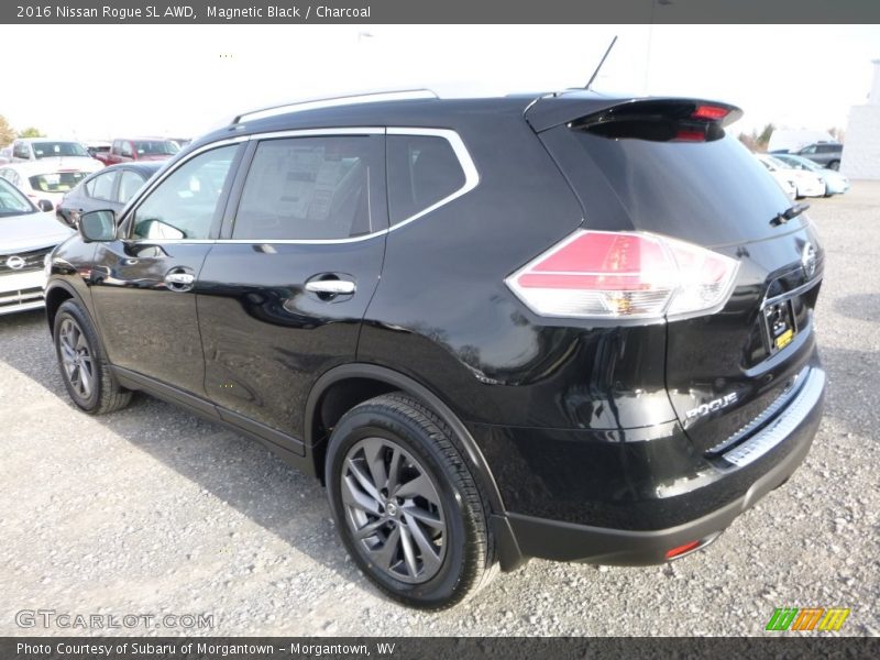 Magnetic Black / Charcoal 2016 Nissan Rogue SL AWD