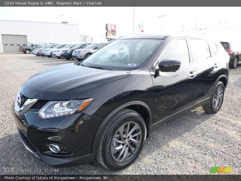 Magnetic Black / Charcoal 2016 Nissan Rogue SL AWD
