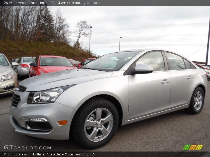 Silver Ice Metallic / Jet Black 2016 Chevrolet Cruze Limited LT