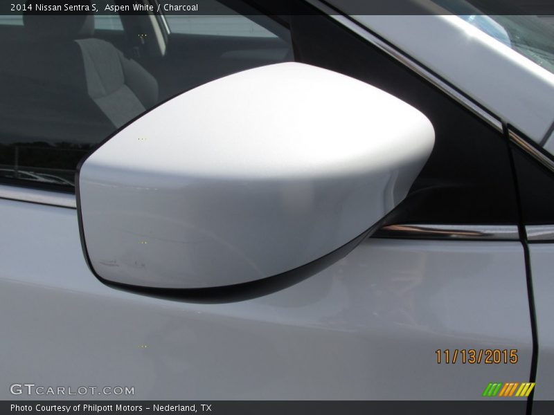 Aspen White / Charcoal 2014 Nissan Sentra S