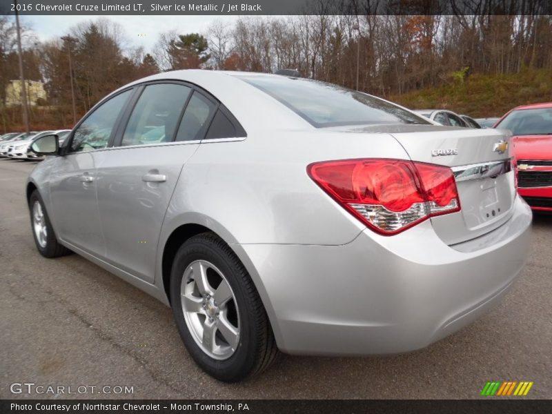 Silver Ice Metallic / Jet Black 2016 Chevrolet Cruze Limited LT