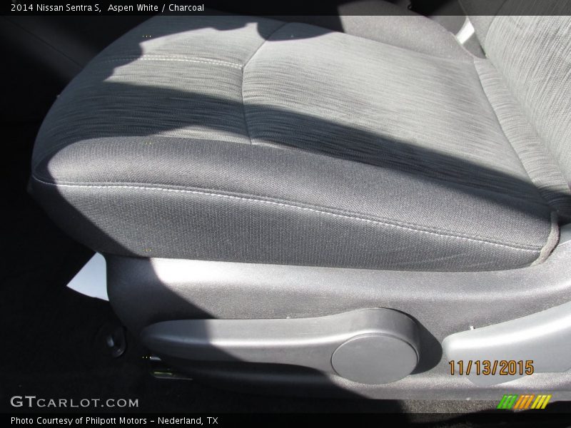 Aspen White / Charcoal 2014 Nissan Sentra S