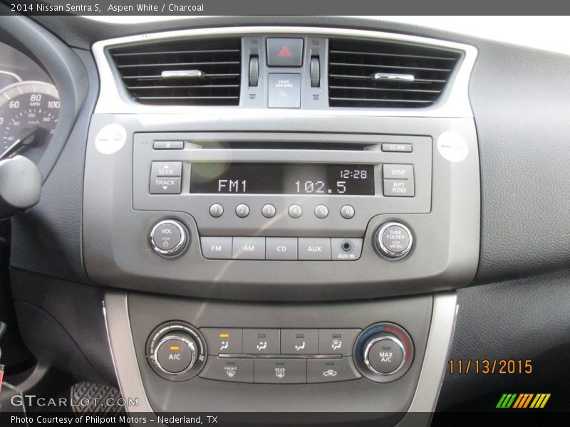 Aspen White / Charcoal 2014 Nissan Sentra S