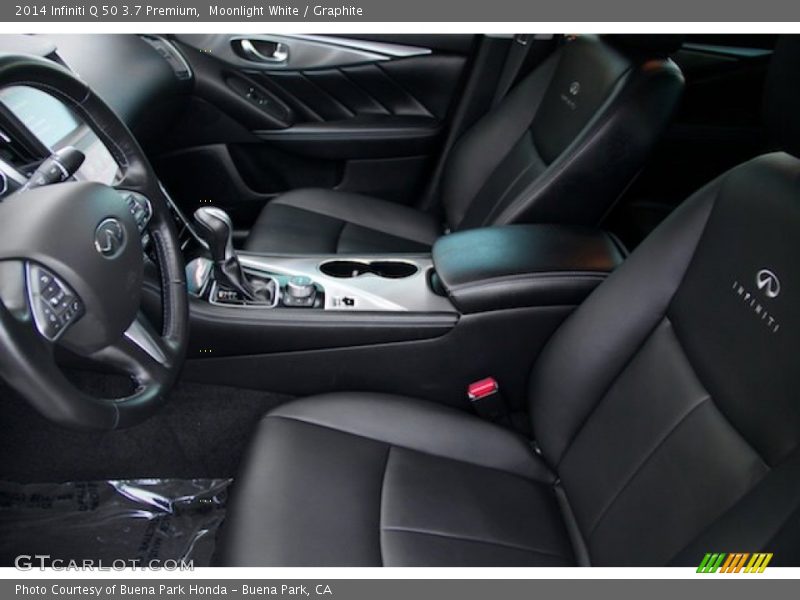 Moonlight White / Graphite 2014 Infiniti Q 50 3.7 Premium