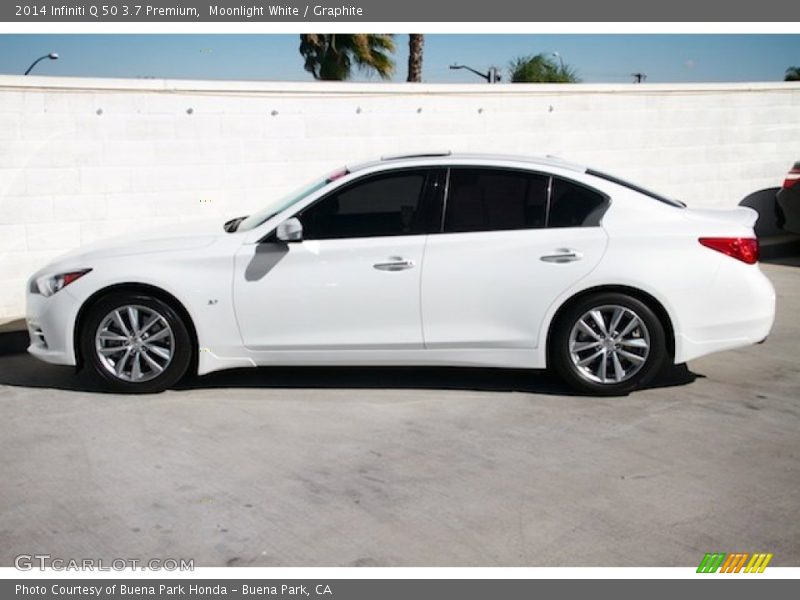 Moonlight White / Graphite 2014 Infiniti Q 50 3.7 Premium