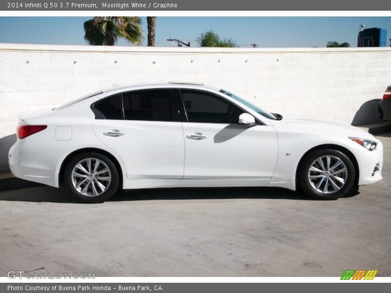 Moonlight White / Graphite 2014 Infiniti Q 50 3.7 Premium