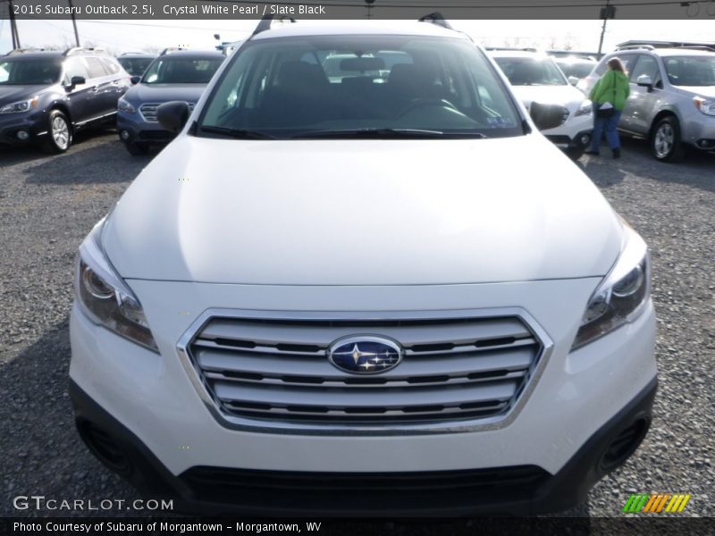 Crystal White Pearl / Slate Black 2016 Subaru Outback 2.5i