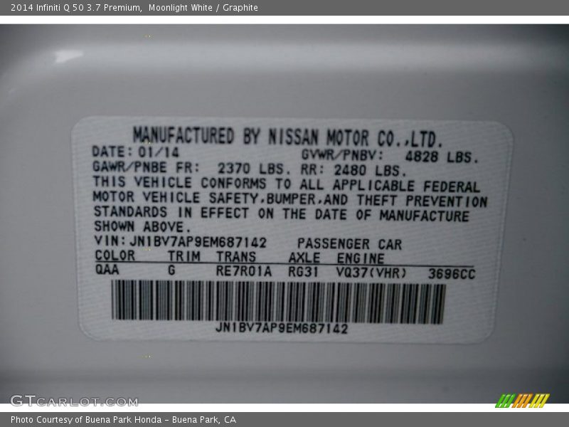 Moonlight White / Graphite 2014 Infiniti Q 50 3.7 Premium