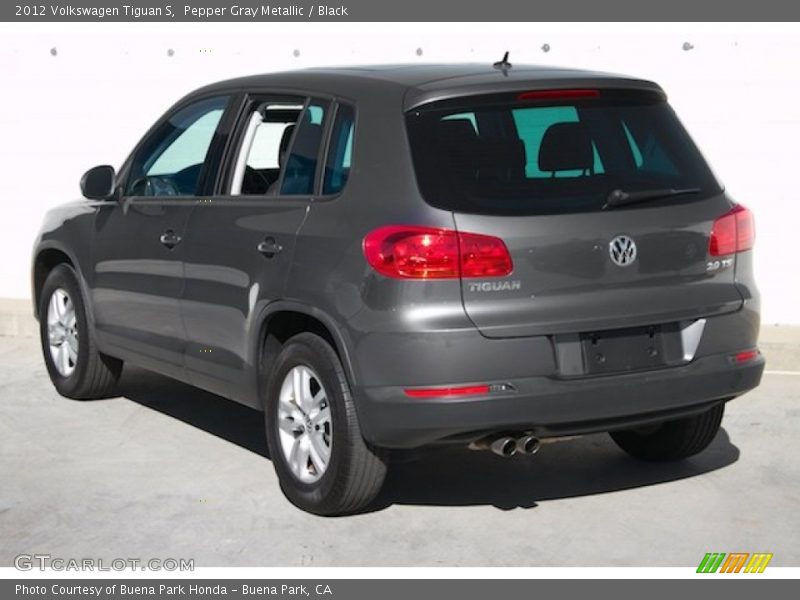 Pepper Gray Metallic / Black 2012 Volkswagen Tiguan S