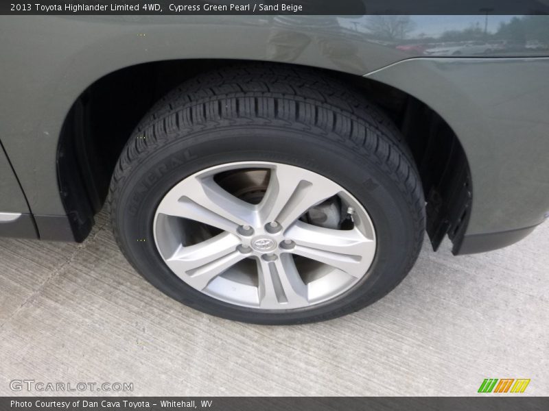 Cypress Green Pearl / Sand Beige 2013 Toyota Highlander Limited 4WD